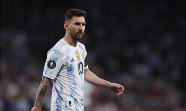 “农户种300亩杨树被禁止砍伐”，真相是什么 | 新京报快评